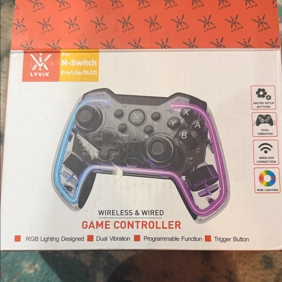 Wireless Multi Color Changing Gaming Controller - Picture 3 of 8